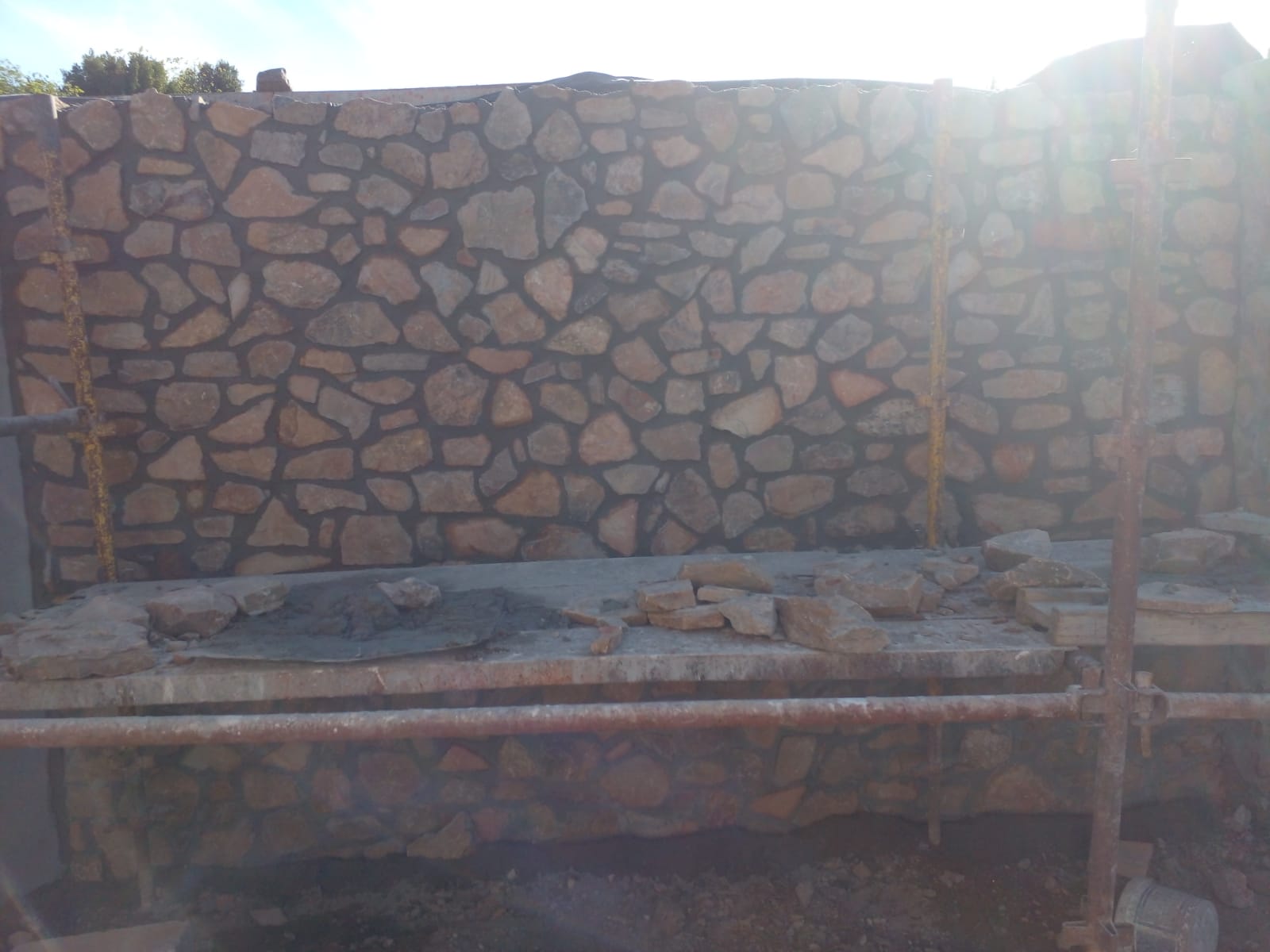 Natural stone wall cladding installation